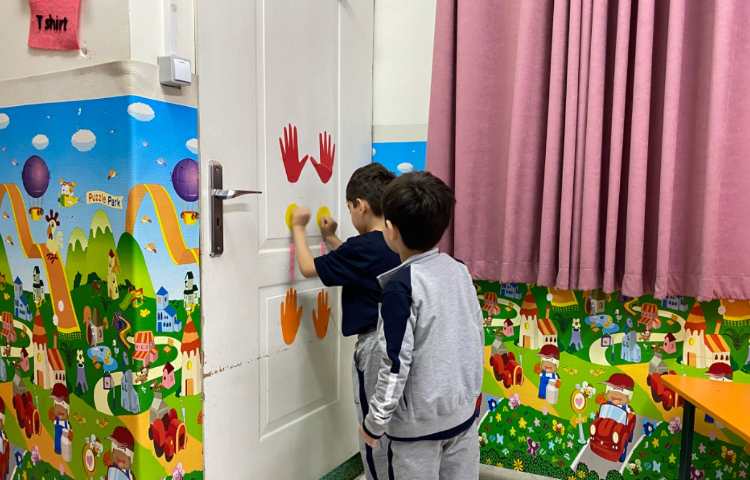 فعالیت دست ورزی در زنگ General English 1