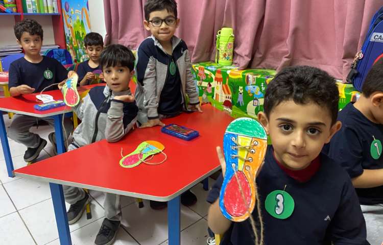 فعالیت دست ورزی در زنگ General English 1