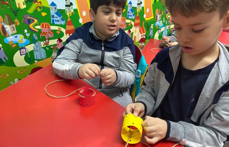 فعالیت دست ورزی در زنگ General English 2