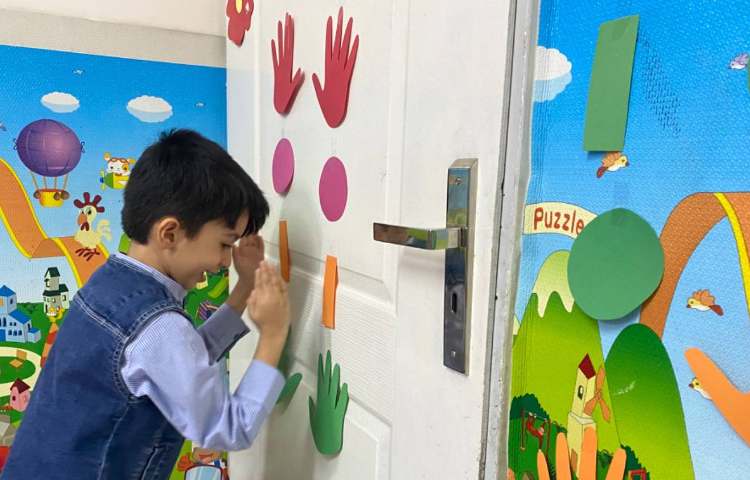 فعالیت دست ورزی در زنگ General English 4