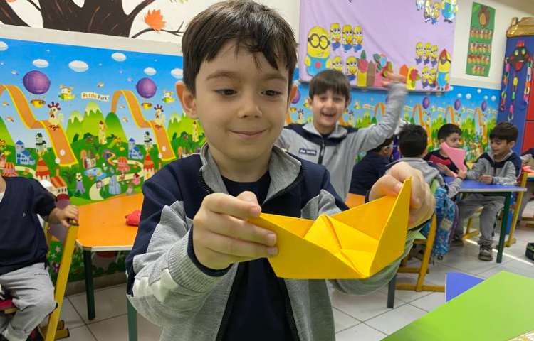 فعالیت دست ورزی در زنگ General English 6