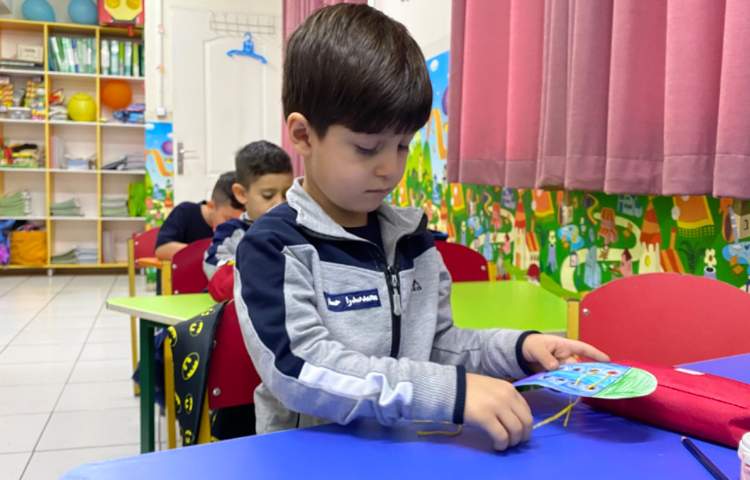 فعالیت دست ورزی در زنگ General English