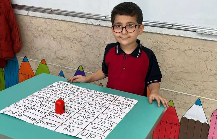 فعالیت دیکته تاسی 7