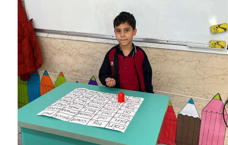 فعالیت دیکته تاسی 8