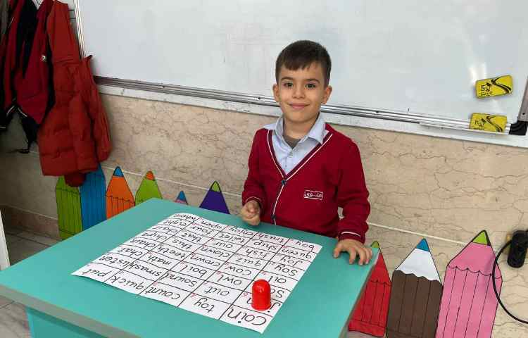 فعالیت دیکته تاسی