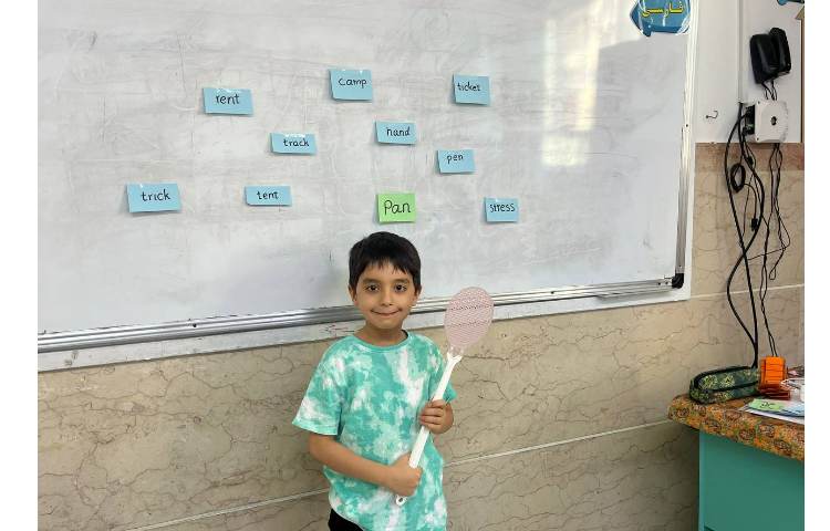 فعالیت (fly sweater) روخوانی کلمات مرتبط با فونیکس