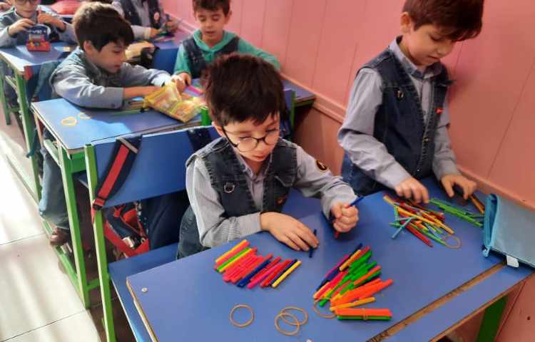 فعالیت ریاضی: آموزش دسته بندی 4