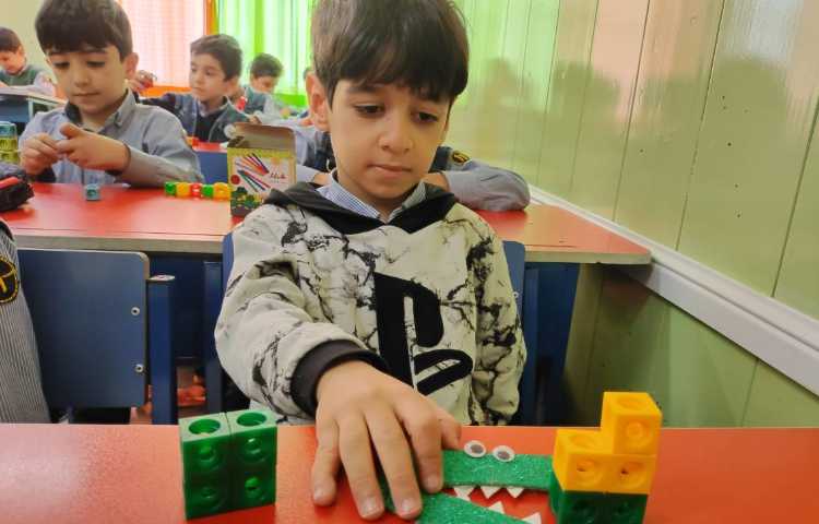 فعالیت ریاضی آموزش مفهوم تساوی ، کمترو بیشتر 2