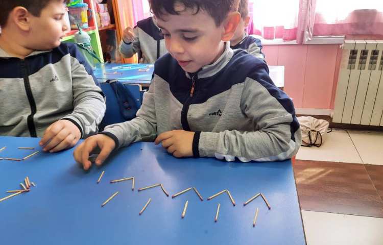 فعالیت ریاضی بازی با چوب کبریت 2