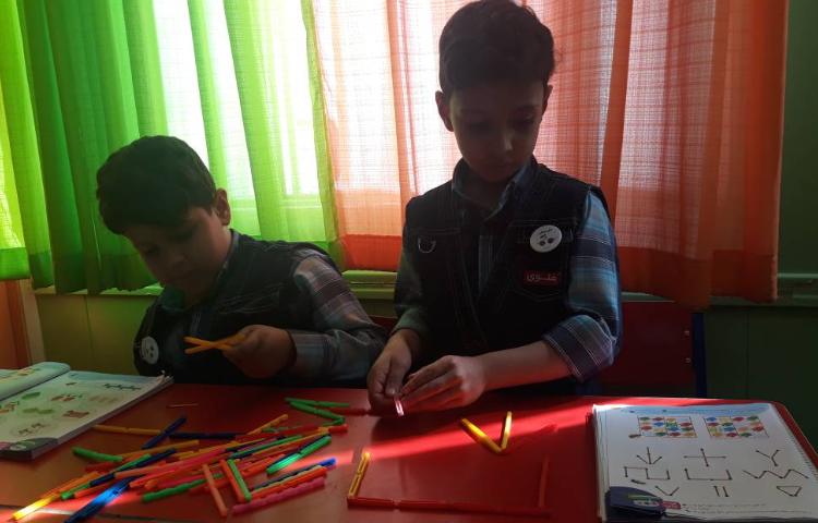 :فعالیت ریاضی مفهوم انتقال و دست ورزی ساخت الگو 3