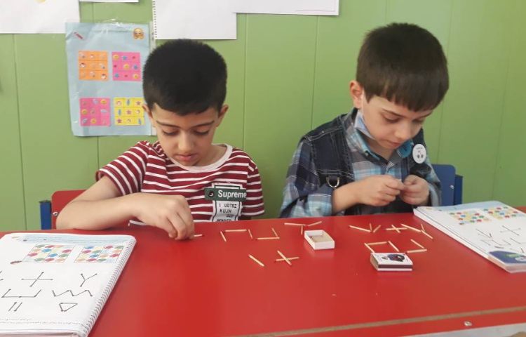 :فعالیت ریاضی مفهوم انتقال و دست ورزی ساخت الگو 6