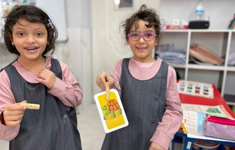 فعالیت زبان