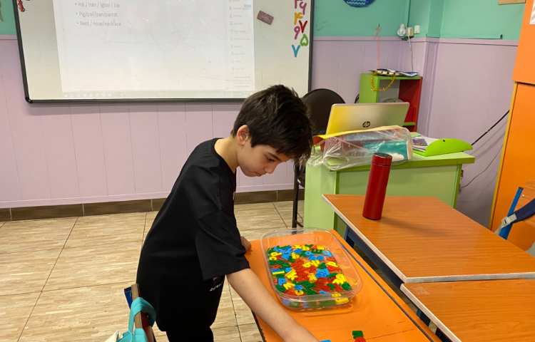 فعالیت ساختن کلمه با حروف 1