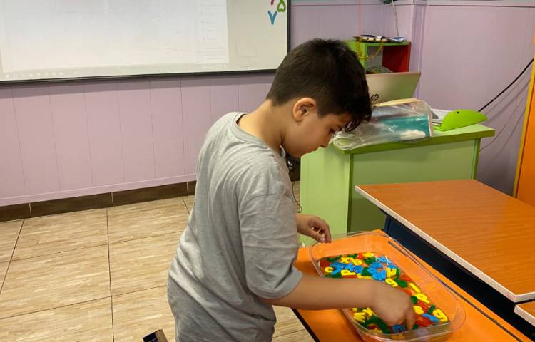 فعالیت ساختن کلمه با حروف 3