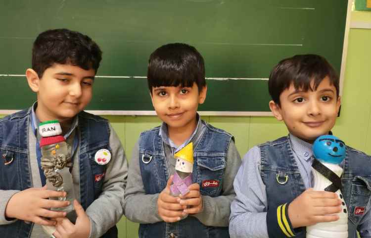 فعالیت علوم کاردستی آدمک یخی 4