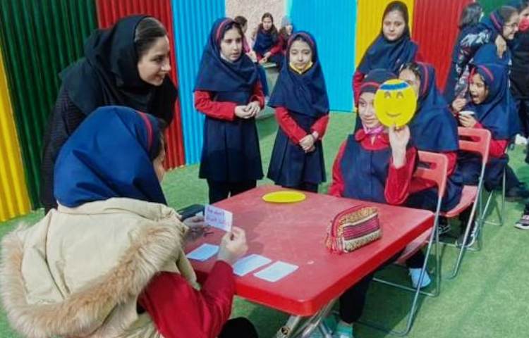 فعالیت غوطه وری دپارتمان زبان انگلیسی 3