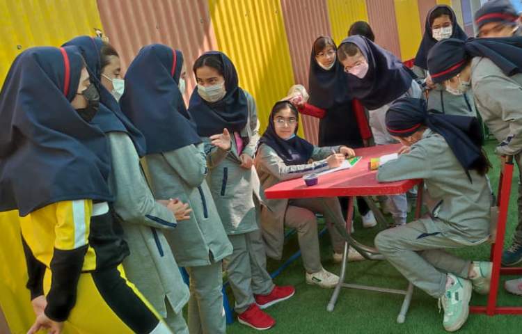 فعالیت غوطه وری دپارتمان زبان انگلیسی 3