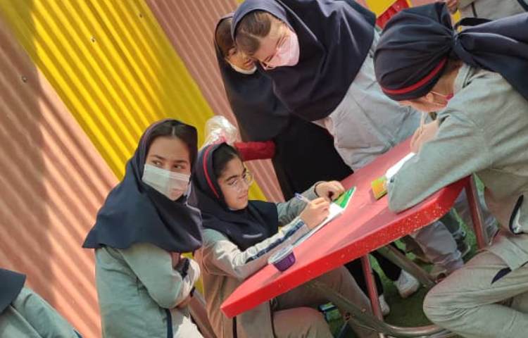 فعالیت غوطه وری دپارتمان زبان انگلیسی 4