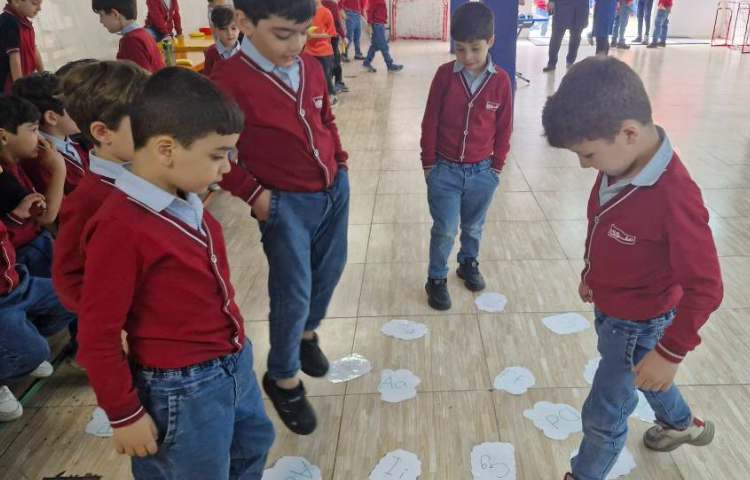 فعالیت غوطه وری زنگ تفریح 8