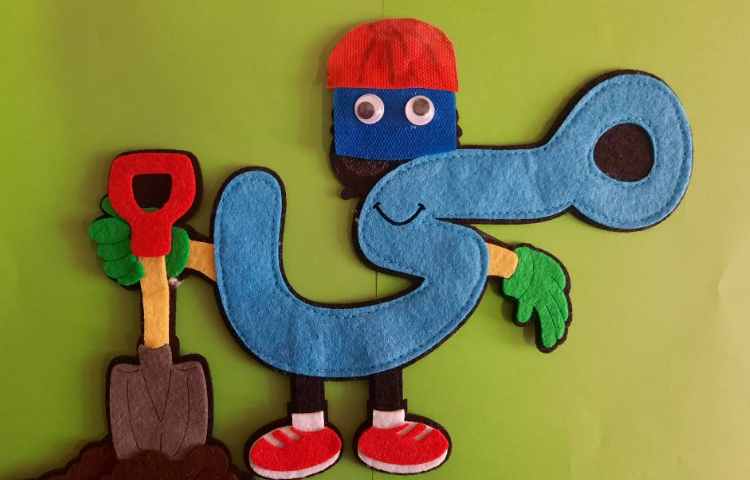 فعالیت فارسی: بازی (می کاری)