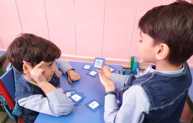 فعالیت فارسی: بازی کارت های نگاره ها 2