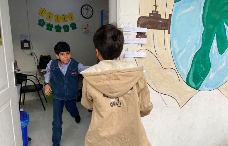 فعالیت مربوط به running dictation جهت تمرین دیکته و spelling 1