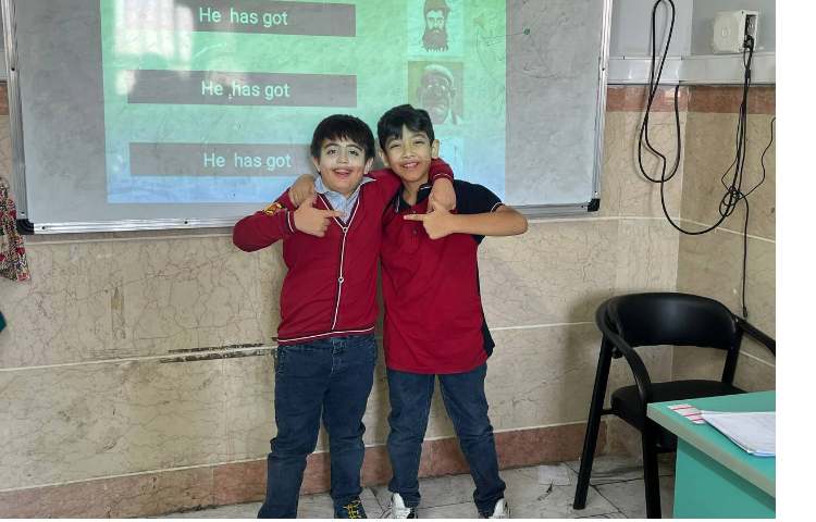 فعالیت Parrot drill مرتبط با درس دو کتاب 3