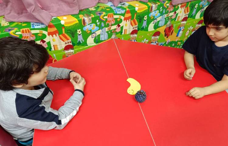 فعالیت مناسبتی (برای آشنایی بهتر با حروف (ن) حلزون درست کردیم. 1