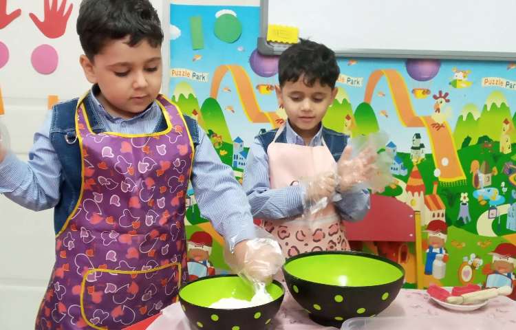 فعالیت مناسبتی (درست کردن نان) 1