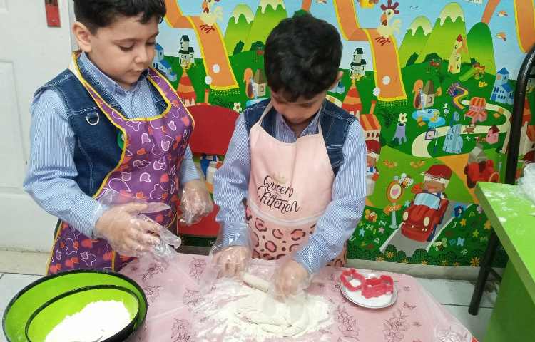 فعالیت مناسبتی (درست کردن نان) 2