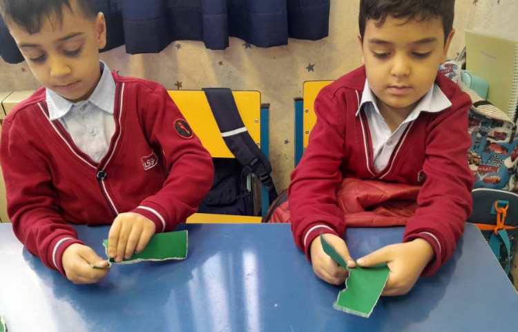 فعالیت مناسبتی روز دانش آموز 6