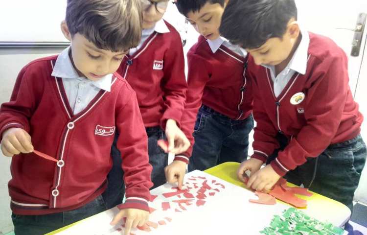 فعالیت مناسبتی روز دانش آموز 8