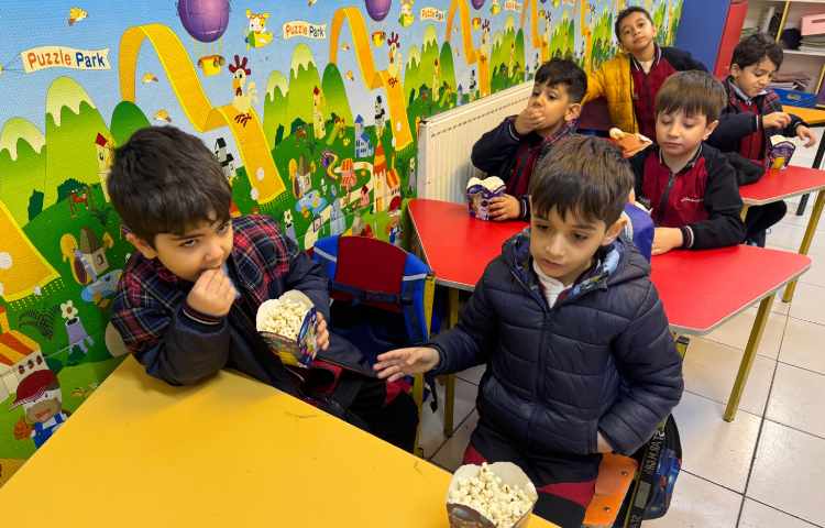 فعالیت مناسبتی: روز پفیلا 2