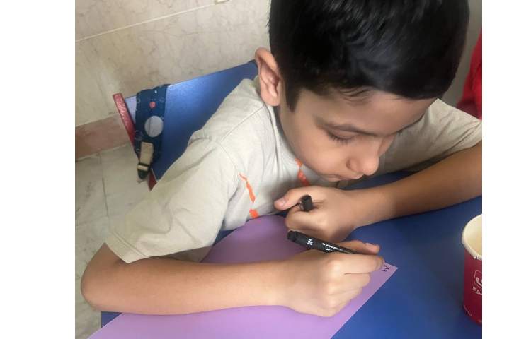 فعالیت cut and count نوشتن حروف انگلیسی و جملات کوتاه 2