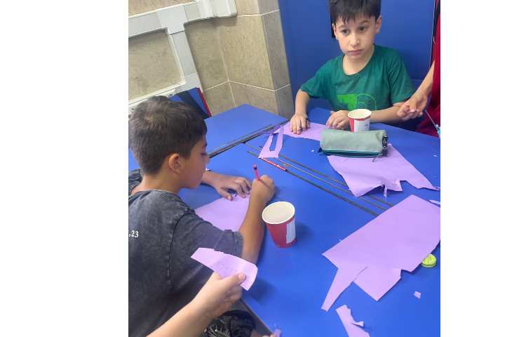 فعالیت cut and count نوشتن حروف انگلیسی و جملات کوتاه