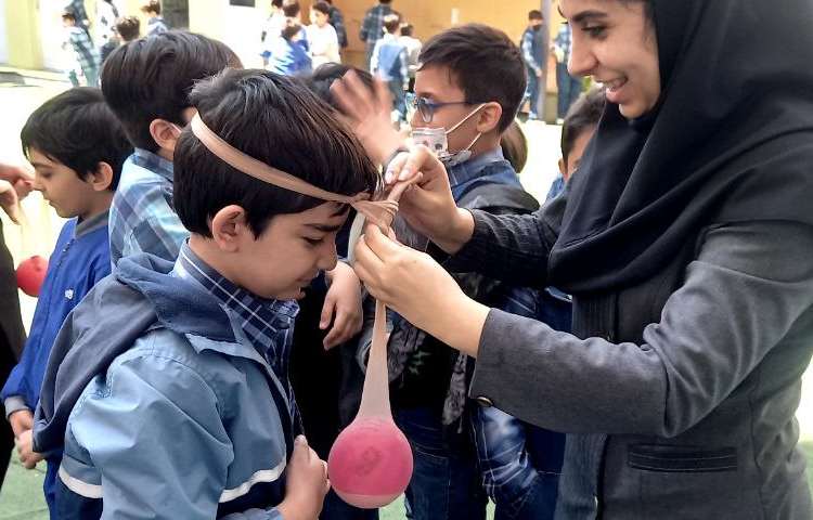 فعالیت های جذاب زنگ های تفریح زبانی دبستان علوی 4