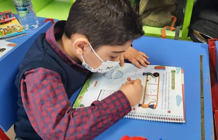 فعالیت های خوانداری و نوشتاری