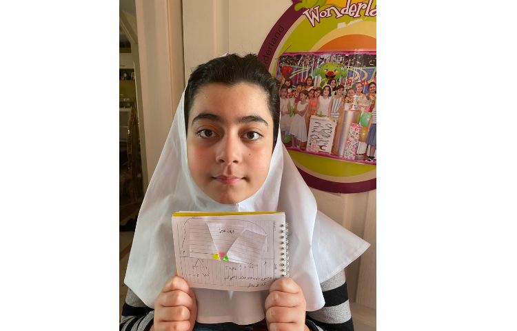 فعالیت های دانش آموزان در زنگ ریاضی (تدریس مجموع زوایای داخلی مثلث) 1