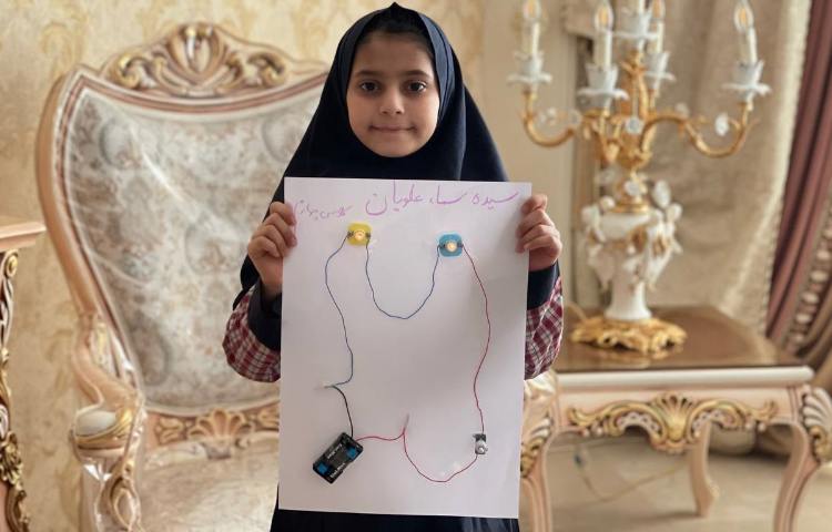 فعالیت‌های درسی دانش آموزان در منزل