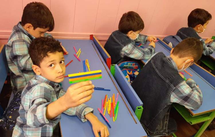 :فعالیت های درسی کلاس سیب 1