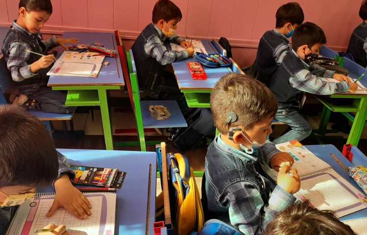 :فعالیت های درسی کلاس سیب 3