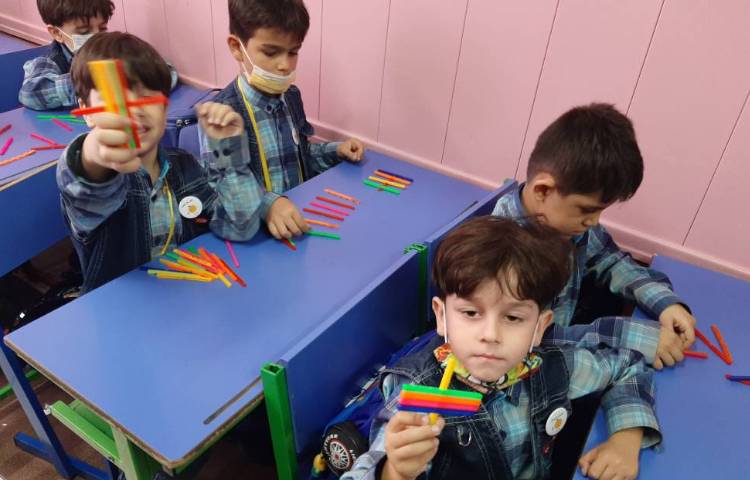 :فعالیت های درسی کلاس سیب 5