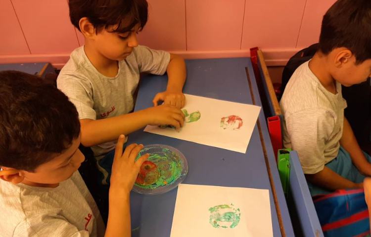 :فعالیت های درسی کلاس سیب 8