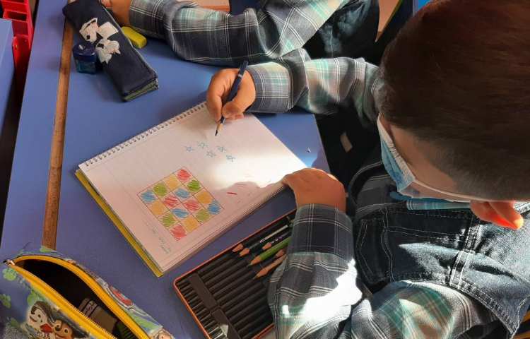 :فعالیت های درسی کلاس سیب 9