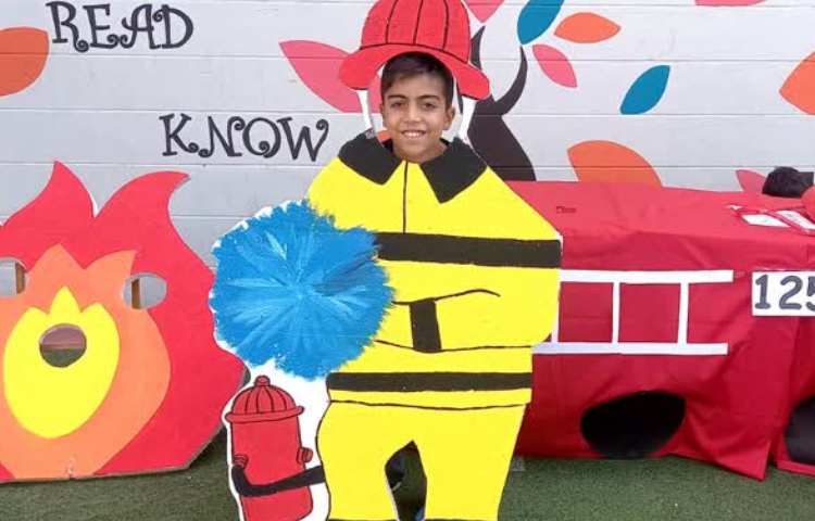 فعالیت های روز آتش نشان (English Department) 10