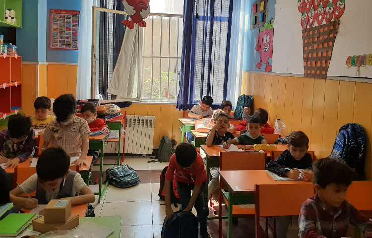 :فعالیت های روز اول مدرسه، کلاس توت فرنگی 3