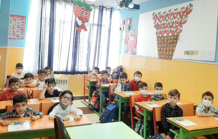 :فعالیت های روز اول مدرسه، کلاس توت فرنگی