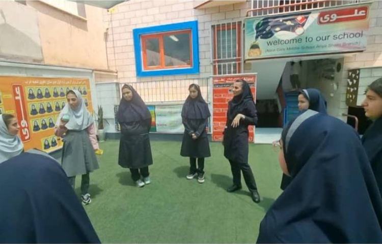 فعالیت های زبانی در پایگاه تابستانی 1