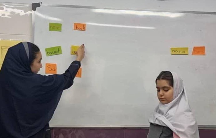 فعالیت های زبانی در پایگاه تابستانی 6