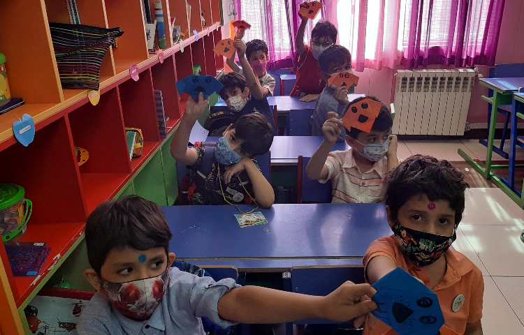 :فعالیت های زبان آموزی و ریاضیدان کوچک، کلاس سیب 12